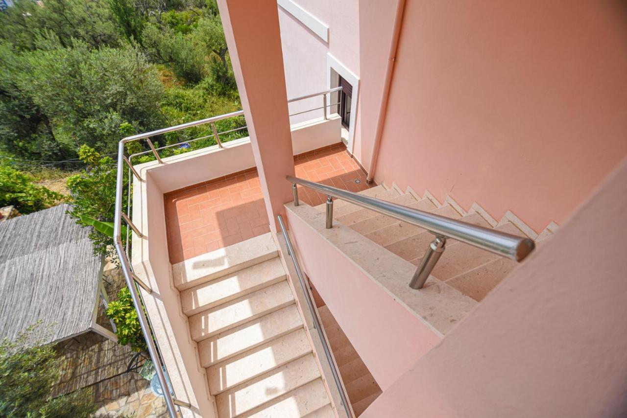 Hotel Imperial Dhërmi Dış mekan fotoğraf